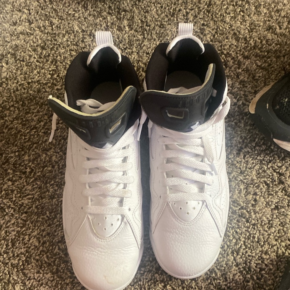 Size 7 Nike Air Jordans